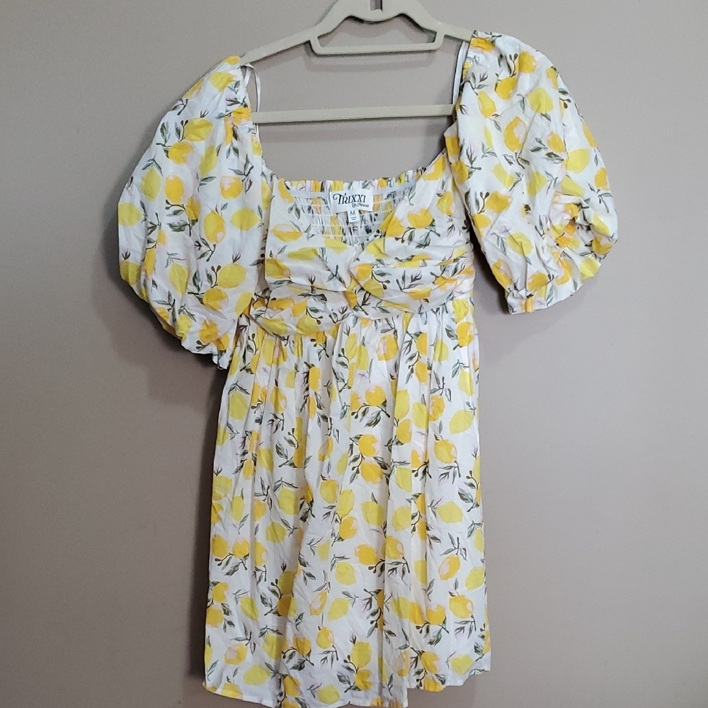 Trixxi Lemon Print Dress With Puff Shoulders Size Medium
